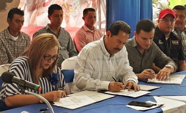 MTI firma contrato para construcción de Carretera Río Blanco - Bocana de Paiwas