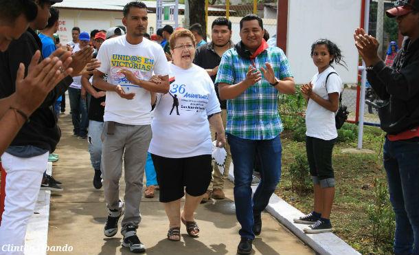 Jóvenes y madres rinden homenaje a héroes y mártires de San José de las Mulas