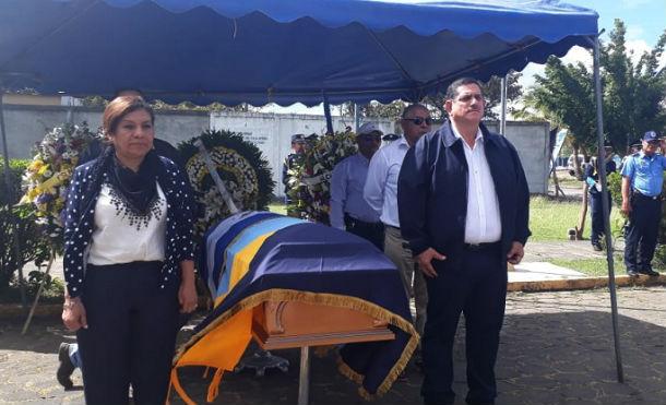 Honras fúnebres del policía Jorge Isaac Cruz Centeno