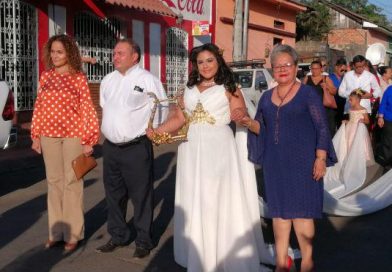Chinandega rinde homenaje al poeta universal Rubén Darío