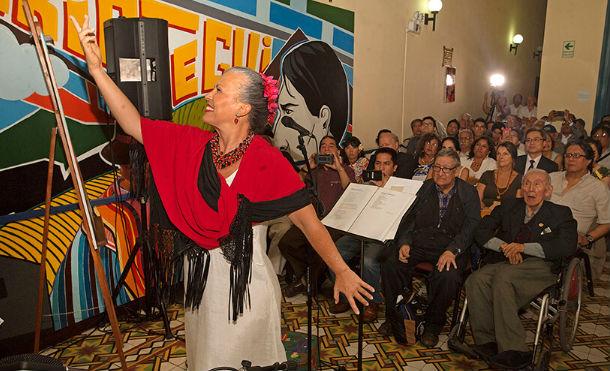 Realizan Recital de poesía antiimperialista en homenaje a Sandino en Perú