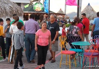 Puerto Salvador Allende celebra por adelantado el día del amor y la amistad