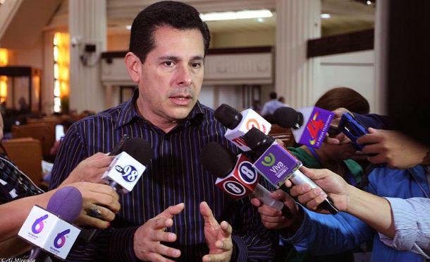 Wálmaro Gutiérrez, presidente de la Comisión Económica de la Asamblea Nacional. Foto: G. Miranda