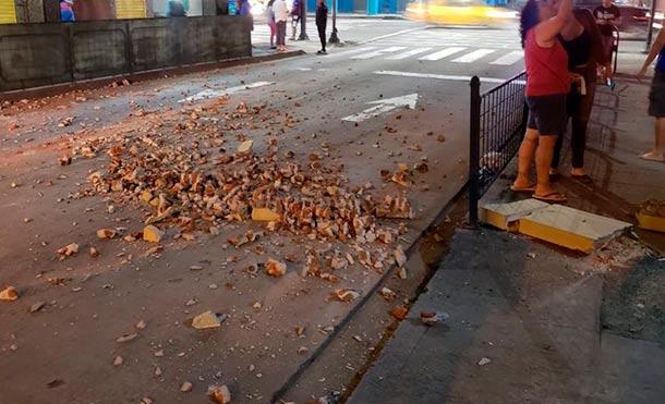 Se registra potente terremoto de magnitud 7,7 en Ecuador