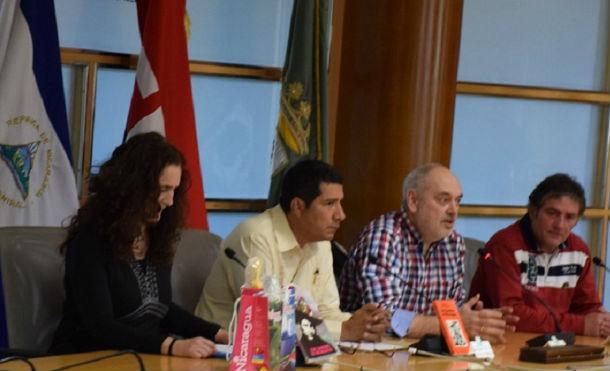 Merecido tributo a Augusto C. Sandino y Ramón de Belausteguigoitia en Llodio, Álava