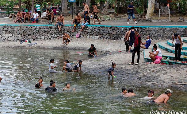 Tipitapa y sus aguas frías y calientes son un atractivo para las familias