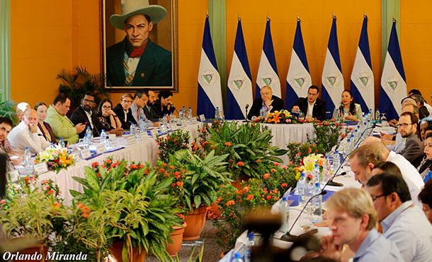 Nicaragua presenta al cuerpo diplomático mapas de padecimientos de salud y acciones sobre el cambio climático