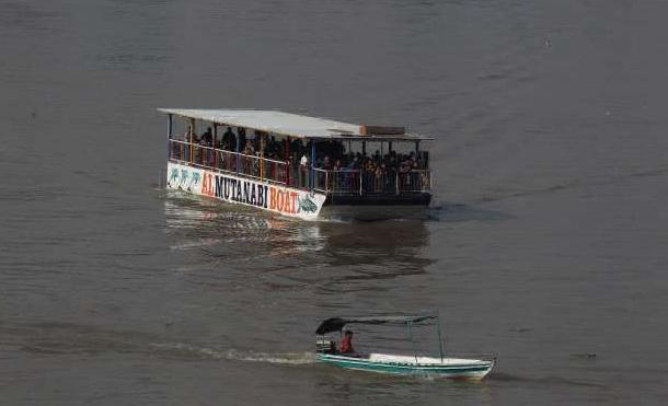 Múltiples muertos al volcar un ferry en Irak
