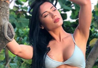 Georgina Mazzeo deja ver más allá de su entrepierna por un descuido / @georginamazzeo