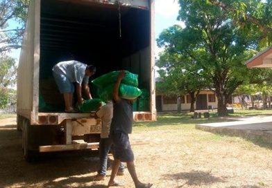 MINED inicia distribución de paquetes escolares en el Caribe Norte