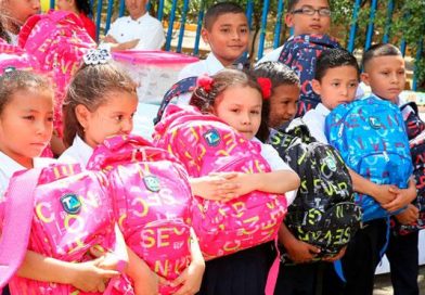 Continúa la distribución de paquetes escolares en toda Nicaragua