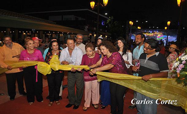 Inauguran Paseo de las Estrellas homenajeando a artistas nicaragüenses