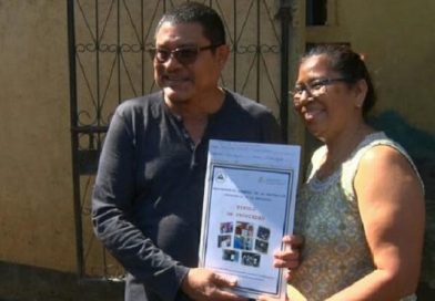 Procuraduría General de la República entrega títulos de propiedad en el distrito VII de Managua
