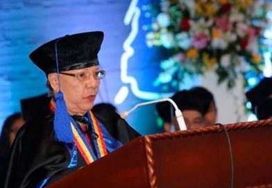 Granitos de arena para la historia