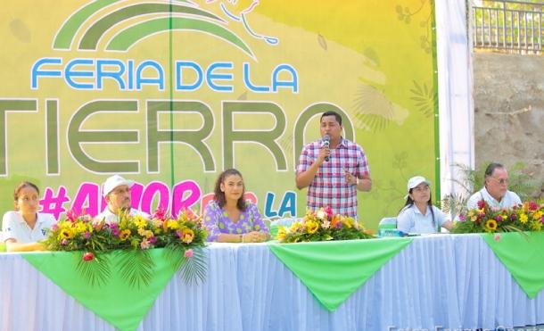 Inauguran Expoferia Amor a la Madre Tierra en el Parque Luis Alfonso Velásquez