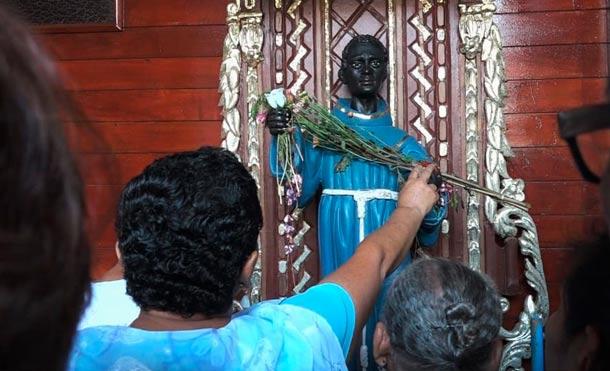 (+Fotos) Promesantes inician tradicional grito en honor a San Benito de Palermo en León