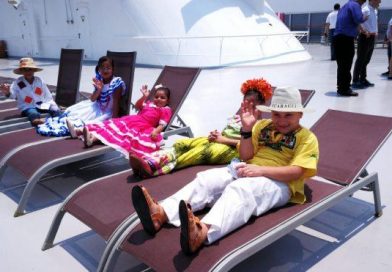 Chinandega: Tripulación del Crucero Volendam invita a niños a un recorrido por sus instalaciones