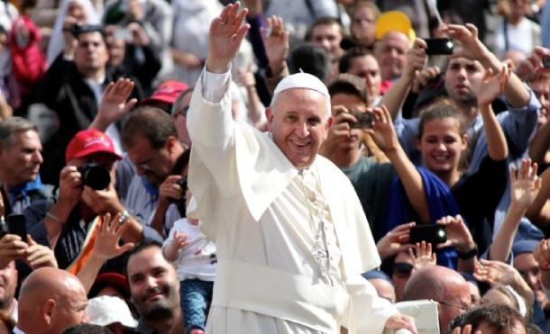 El Papa Francisco en una audiencia general en la plaza de San Pedro