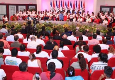 El presidente Daniel Ortega se dirige a los asistentes al Homenaje al comandante Tomás Borge y celebración del Día de los Trabajadores. Foto: César Pérez.