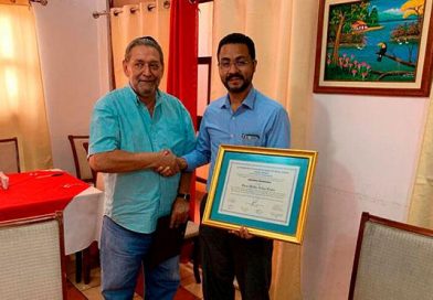 Embajador de Nicaragua en Israel recibe reconocimiento