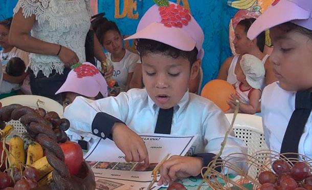 Ministerio de Educación realizó con éxito el primer festival de frutas en la ciudad de Ocotal