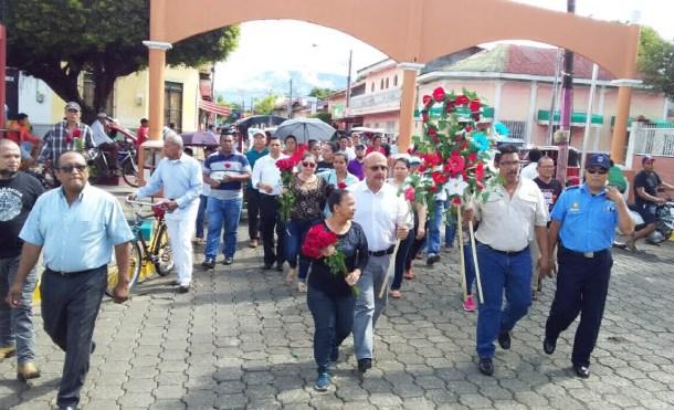 Familias de Chichigalpa rinden homenaje a Héroes y Mártires del 26 de mayo