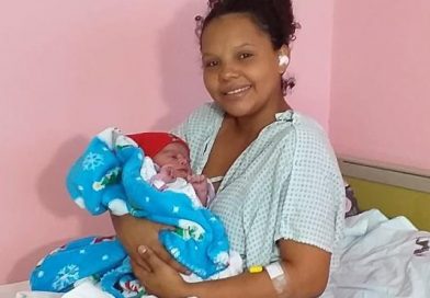 Hospital Bertha Calderón celebra a las primeras madres que dieron a luz este 30 de mayo