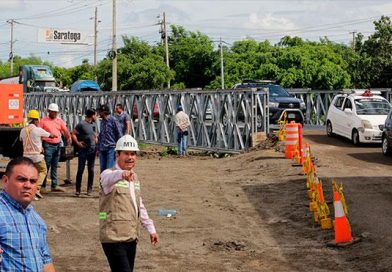 Instalan puente provisional en sector de Saratoga