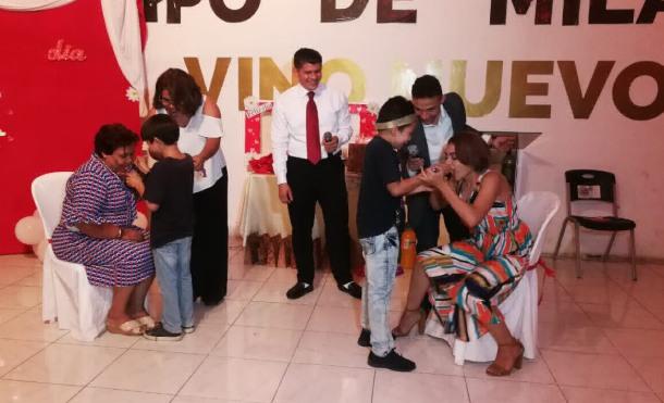 Chinandega: Iglesia Vino Nuevo festeja con alegría el Día de las Madres