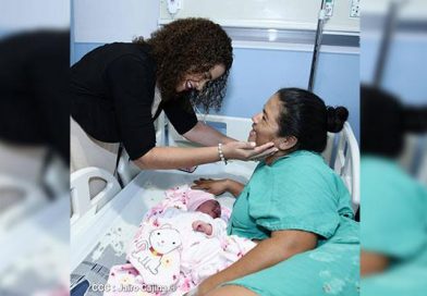 Gobierno Sandinista agasaja a primeras madres de este 30 de mayo
