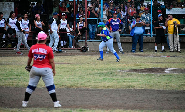 Torneo de béisbol femenino culmina con éxito en Ciudad Sandino