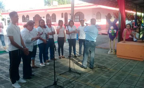 Coro Municipal presente en las verbenas del Mercado de Artesanías de Masaya