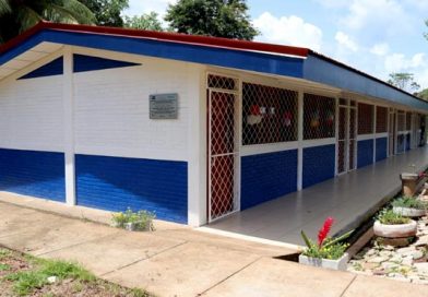 MINED rehabilita aulas de clases en Nueva Guinea