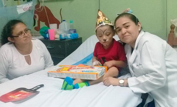Chinandega: MINSA finaliza jornada a la niñez con actividad recreativa en Hospital España
