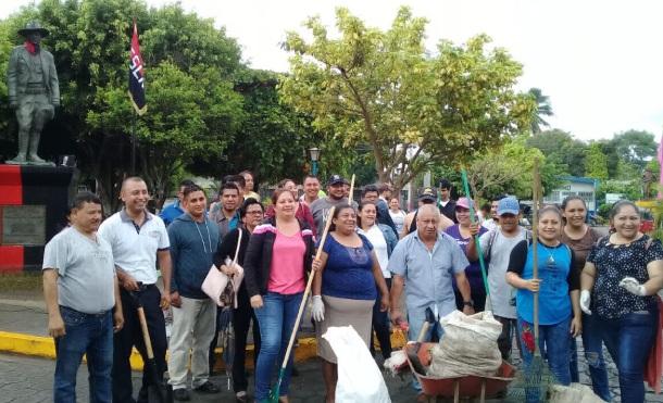 Familias de Niquinohomo suman esfuerzos para tener el municipio más limpio del país