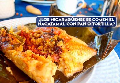 ¿Los nicaragüense se comen el Nacatamal con pan o tortilla?