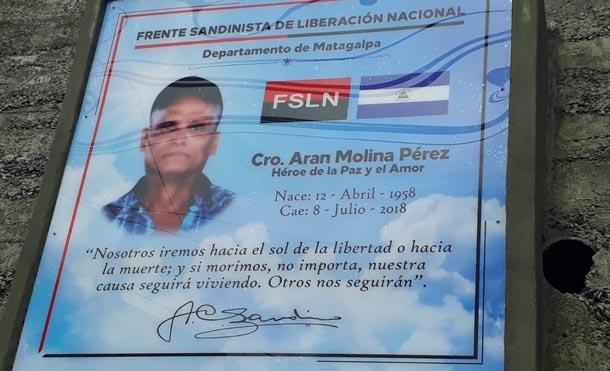 Develan placa en Matagalpa en honor al héroe de la paz Arán Molina Pérez