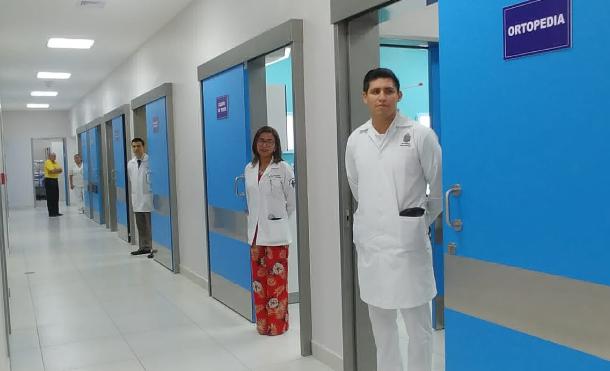 Gobierno inaugura sala de emergencia y radiología en el hospital Manolo Morales