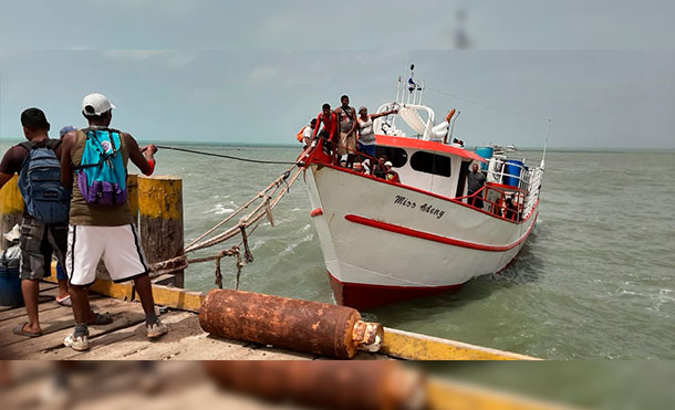 Inicia pesca de langosta en la Costa Caribe Norte con un culto de acción de gracias