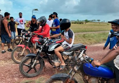 Gobierno inaugura primer campeonato de motocross y enduro en la comunidad indígena de Tuapi en el Caribe Norte