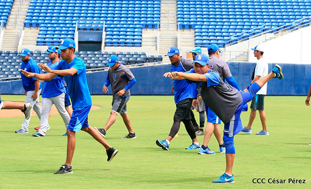 Selección de béisbol de Nicaragua se prepara para  enfrentar a Cuba