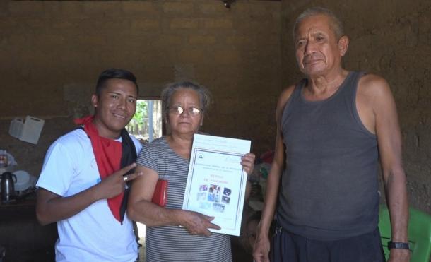 Familias de Ocotal reciben su título de propiedad