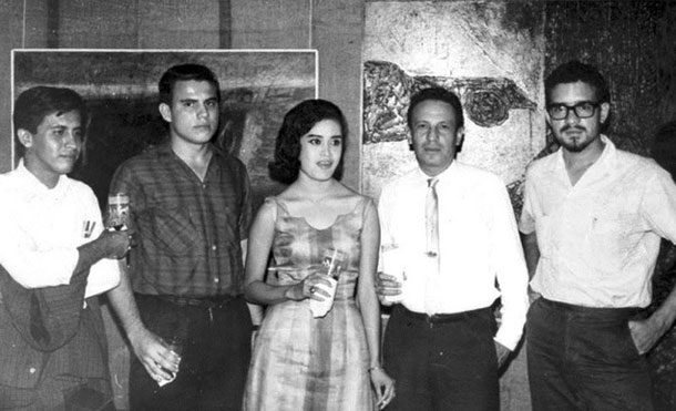 Foto Cortesía (Galería Praxis, Managua, 1965): Roberto Cuadra, Jorge Eduardo Arellano, Ana Ilce Gómez, Juan Aburto y Beltrán Morales. 