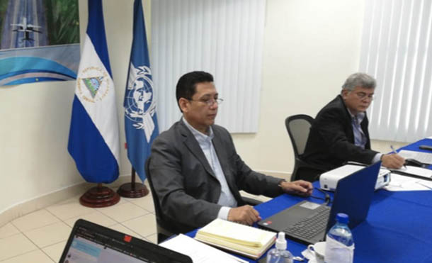 Foto CCC /// Capitán Carlos Salazar, Director General del INAC y Dr. Leónidas Duarte, Asesor del INAC