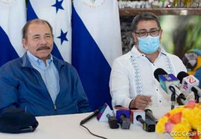 Foto CCC César Pérez: Encuentro del Presidente-Comandante Daniel y la Compañera Rosario con el Presidente de Honduras Hermano Juan Orlando Hernández