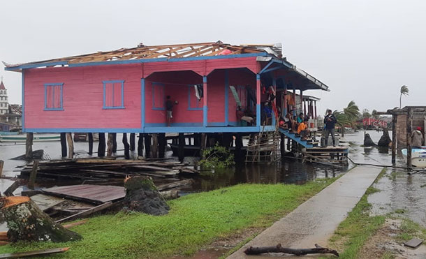 Foto Referencia: MINSA informa sobre afectaciones en Unidades de Salud por el huracán ETA y huracán IOTA