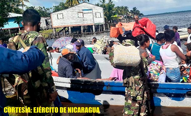Durante la evacuación y descargue de la ayuda humanitaria, se emplearon fuerzas y medios del Destacamento Militar Norte y de la Unidad Humanitaria y de Rescate.