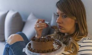 Foto Esplota: La alimentación emocional es igual que las drogas y el alcohol, las personas las usan para tener una solución temporal para el estrés, pero esta puede tener consecuencias negativas