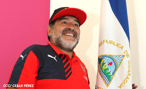 Foto Archivo: La tarde de este viernes 27 de noviembre, se realizará un homenaje a Diego Maradona en el Polideportivo Alexis Argüello, así lo informó la compañera Rosario Murillo.