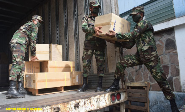 Foto Cortesía: Se descargó medicamentos, reactivos de laboratorio y material de reposición periódica contenidos en 748 cajas.